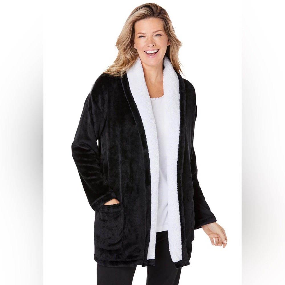BearPaw Black and White Women's Sweater